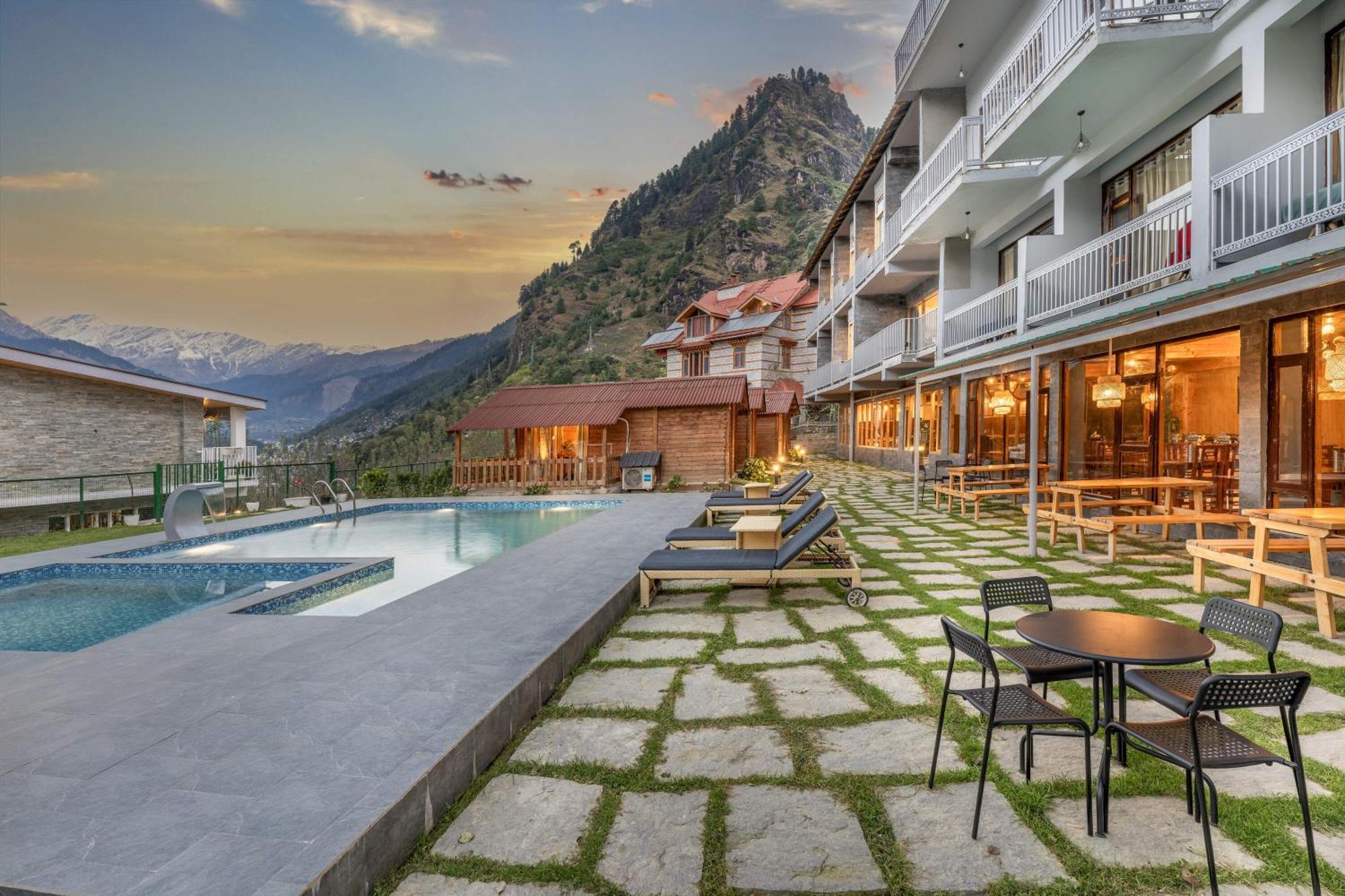 Hotel Echor Himalayan Heights Manali Extérieur photo